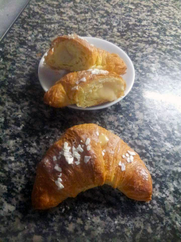 Cornetti al cioccolato bianco